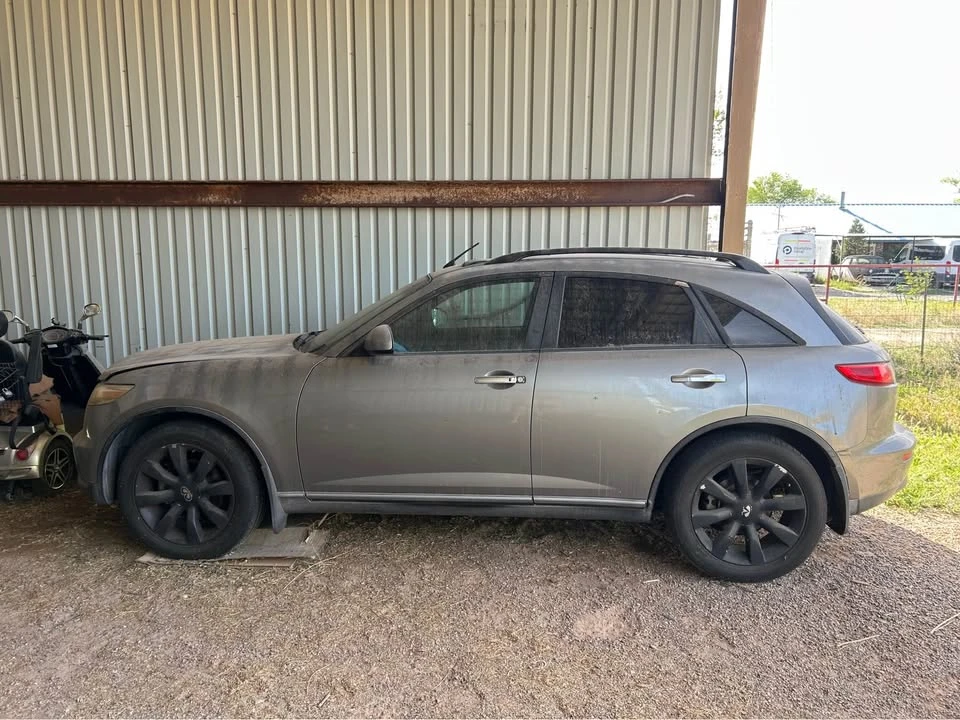 2003 Infiniti FX 1st Gen - Image 2 of 8