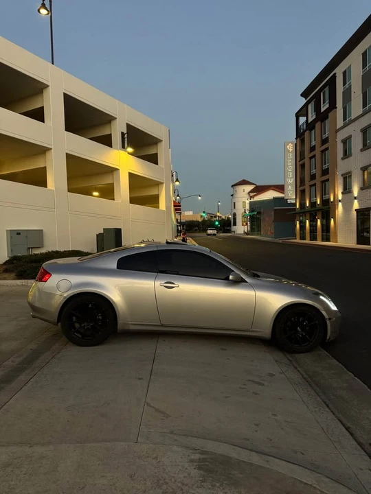 2003 Infiniti G35 3rd Gen - Image 6 of 11