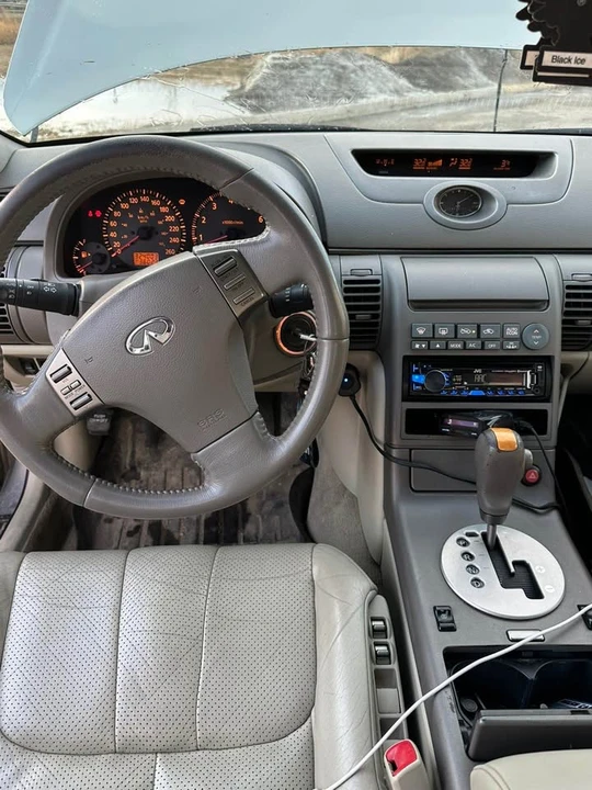 2003 Infiniti G35 3rd Gen - Image 9 of 15
