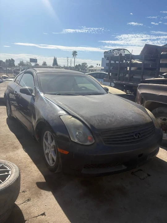 2003 Infiniti G35 3rd Gen - Image 2 of 4