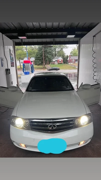 2003 Infiniti M 2nd Gen - Image 2 of 12