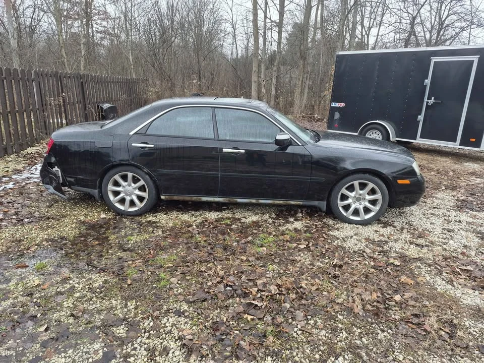 2003 Infiniti M 2nd Gen - Image 2 of 2