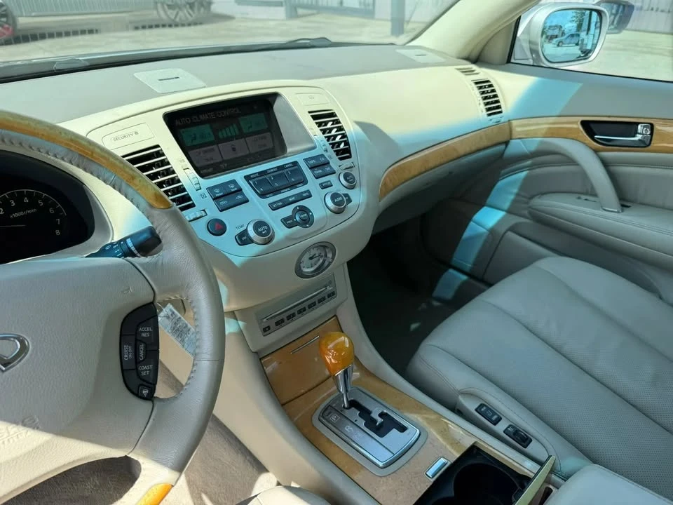 2003 Infiniti Q45 3rd Gen - Image 10 of 20