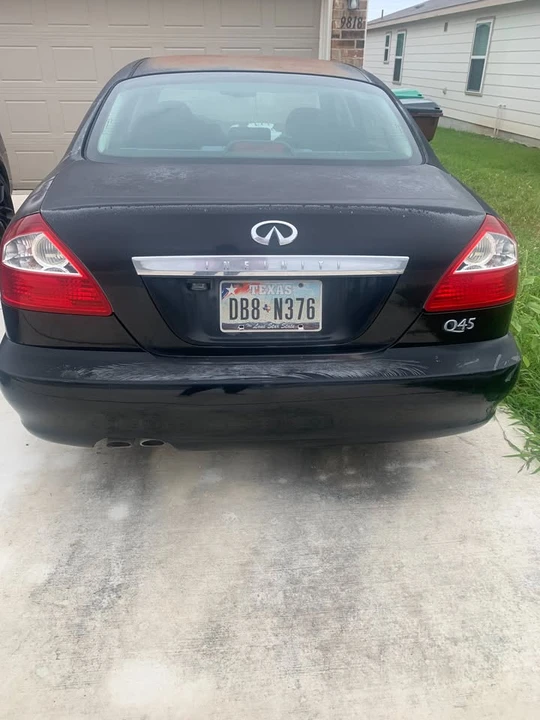 2003 Infiniti Q45 3rd Gen - Image 4 of 11