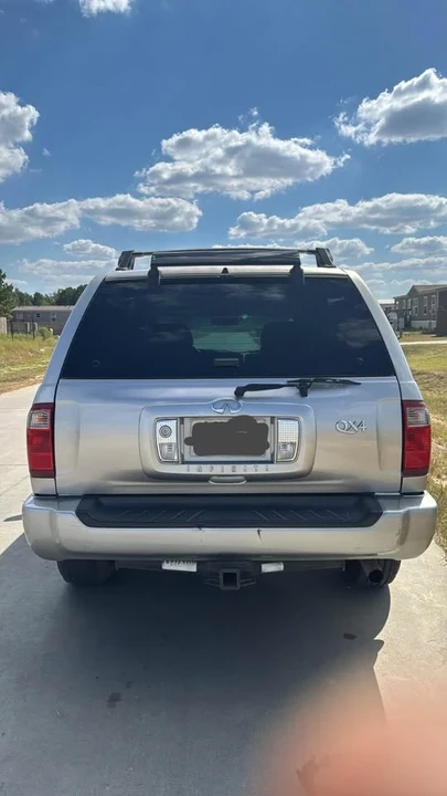 2003 Infiniti QX4 - Image 4 of 5