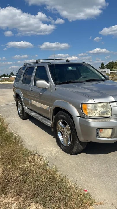 2003 Infiniti QX4 - Image 3 of 5