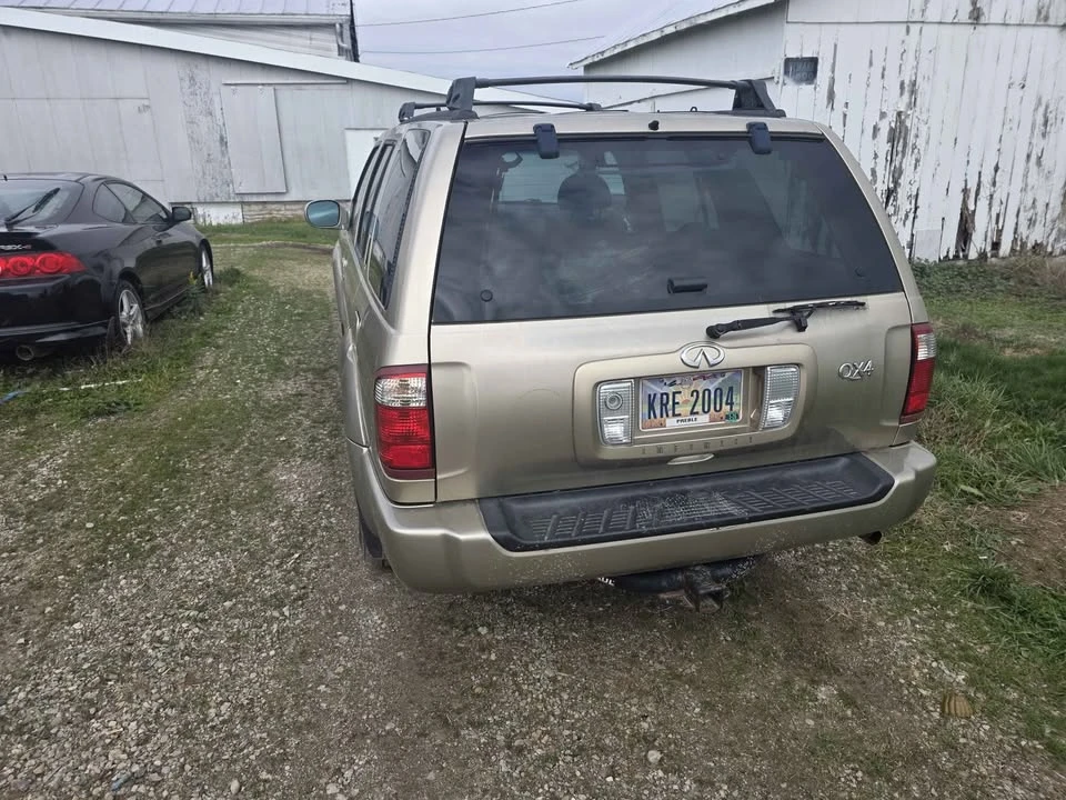 2003 Infiniti QX4 - Image 4 of 4