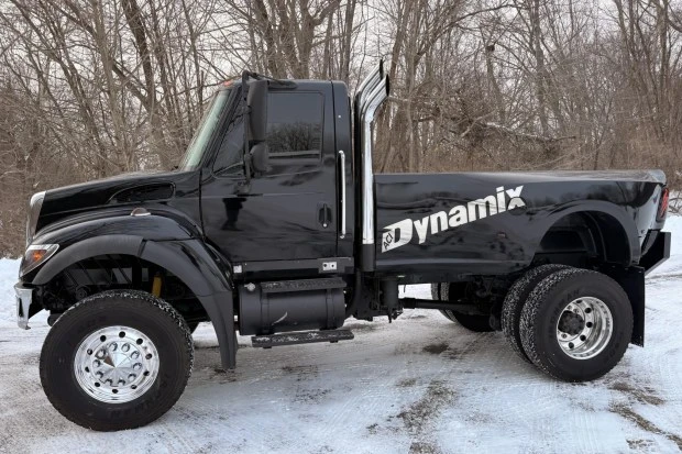 2003 International Harvester Pickup - Image 3 of 7