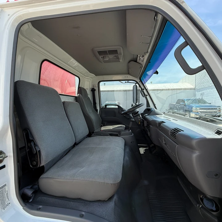 2003 Isuzu Elf - Image 7 of 7