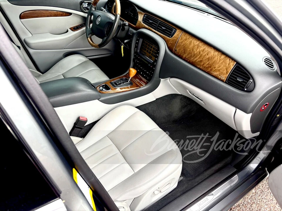 2003 Jaguar S-Type 2nd Gen - Image 7 of 7