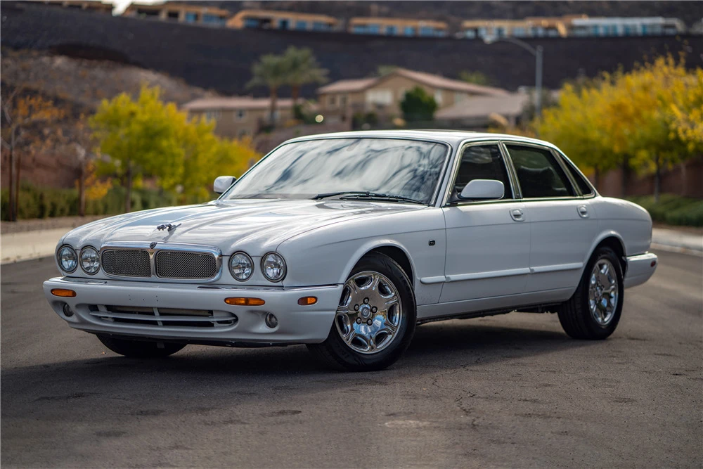 2003 Jaguar X308 XJ - Image 2 of 5