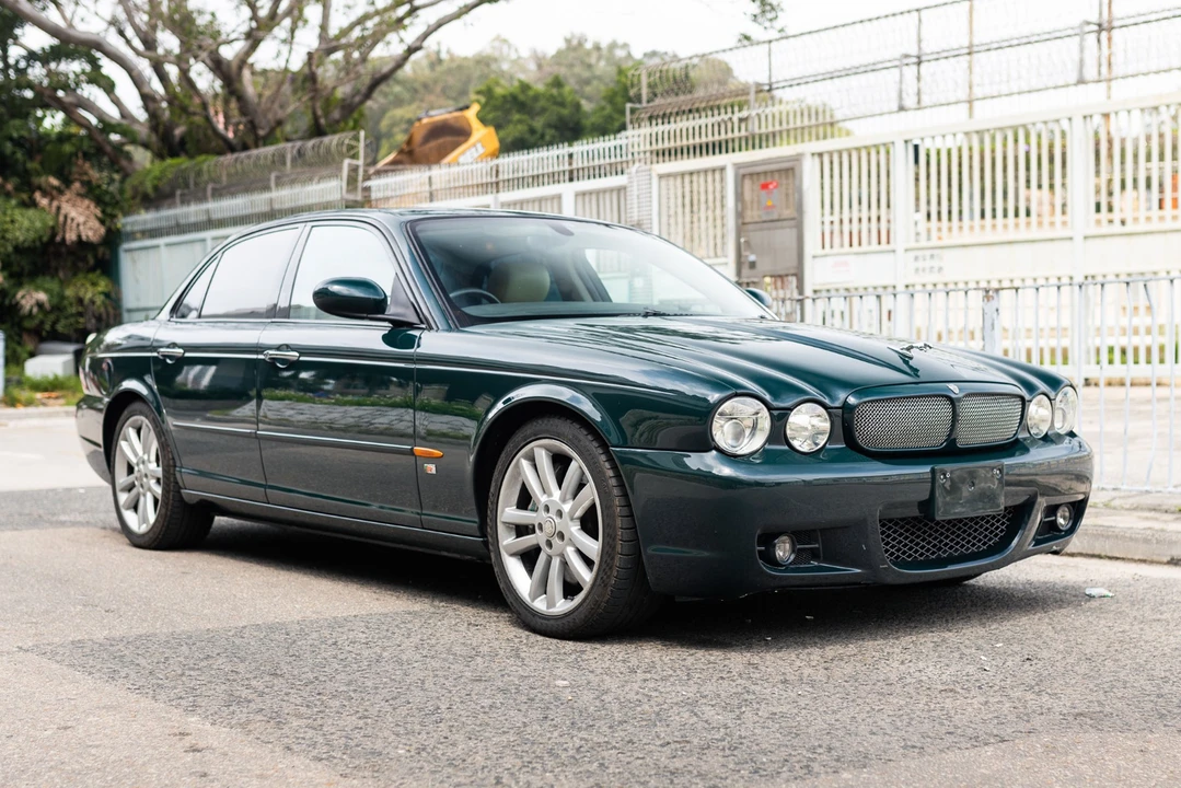 2003 Jaguar X308 XJR - Image 2 of 31