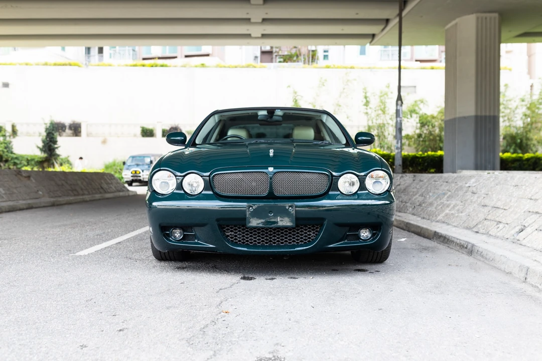 2003 Jaguar X308 XJR - Image 3 of 31