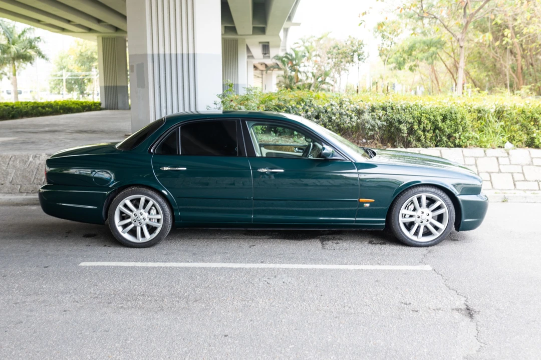 2003 Jaguar X308 XJR - Image 5 of 31