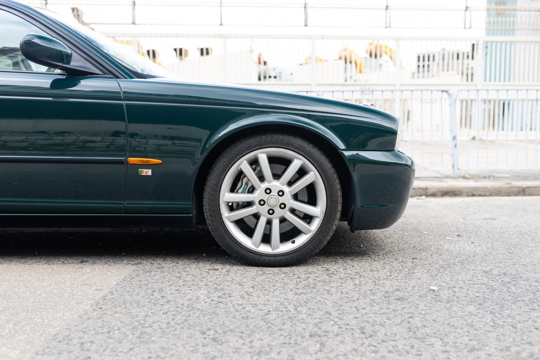 2003 Jaguar X308 XJR - Image 27 of 31