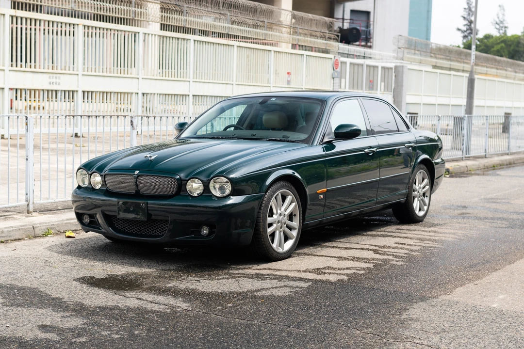 2003 Jaguar X308 XJR - Image 10 of 31