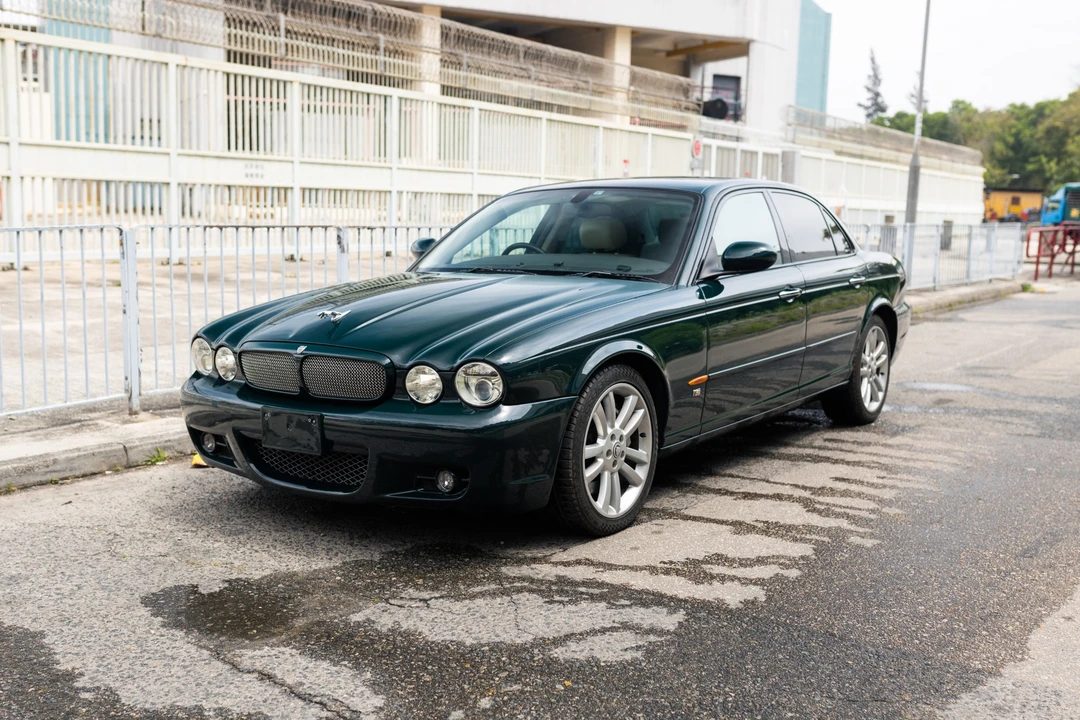 2003 Jaguar X308 XJR - Image 19 of 31