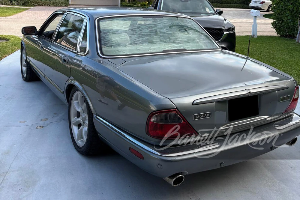 2003 Jaguar X308 XJR - Image 11 of 12