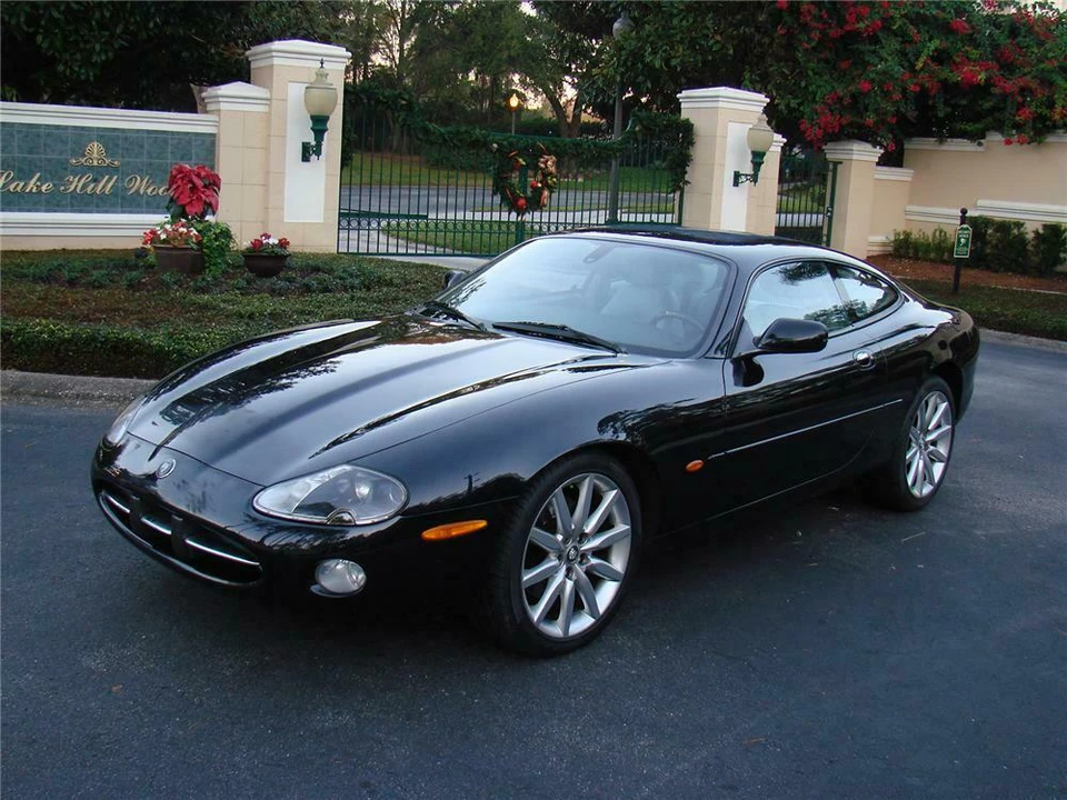 2003 Jaguar X100 XK8 - Image 2 of 5