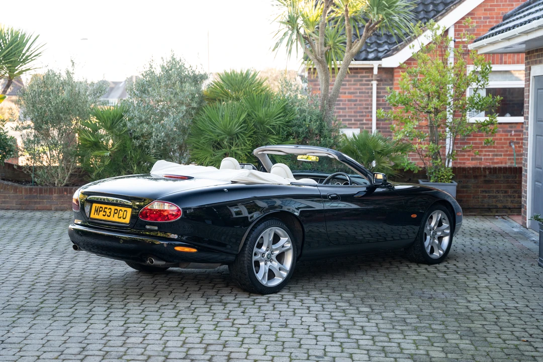2003 Jaguar X100 XK8 - Image 8 of 31