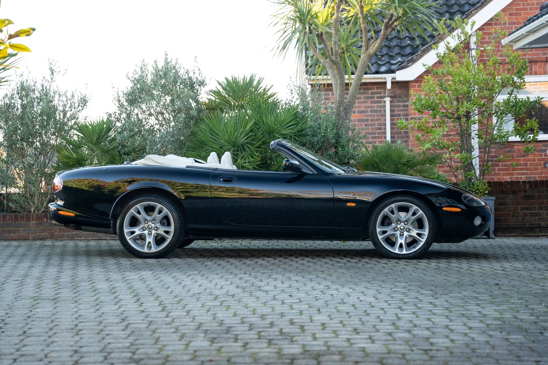 2003 Jaguar X100 XK8 - Image 9 of 31