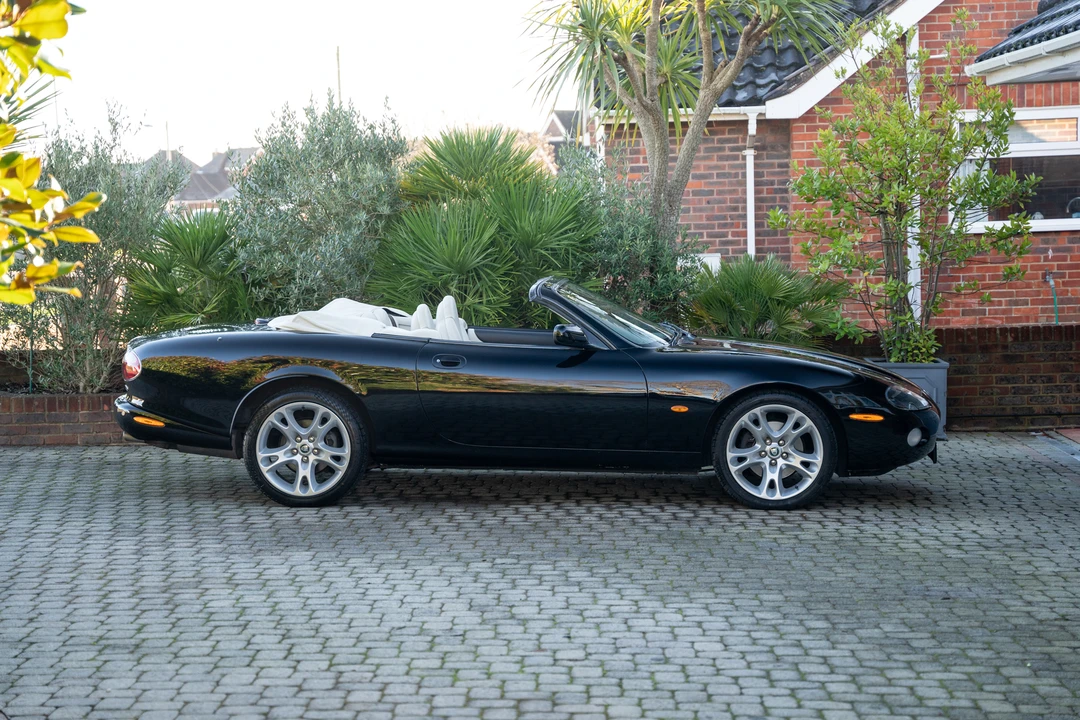 2003 Jaguar X100 XK8 - Image 17 of 31