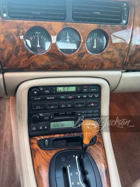 2003 Jaguar X100 XK8 - Image 12 of 15