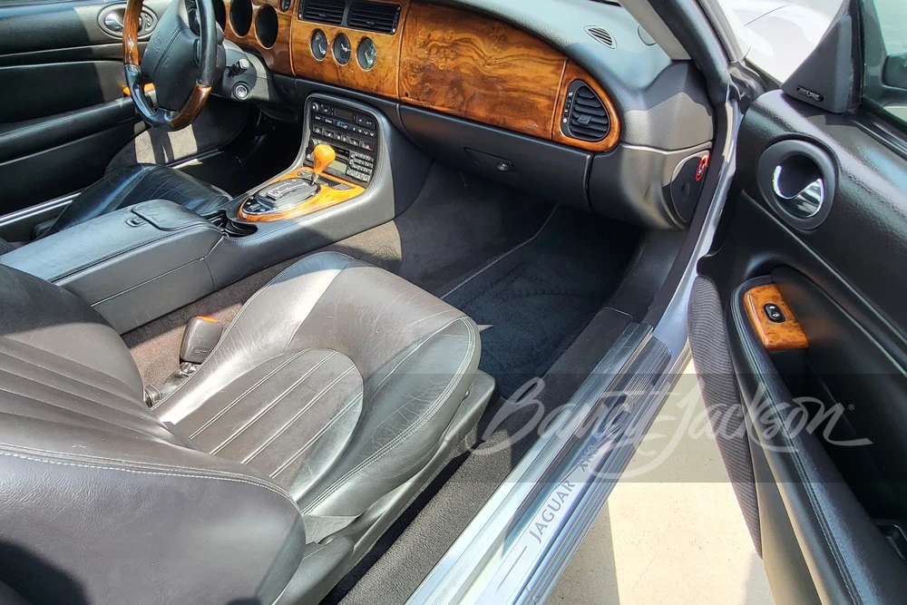 2003 Jaguar X100 XK8 - Image 26 of 31