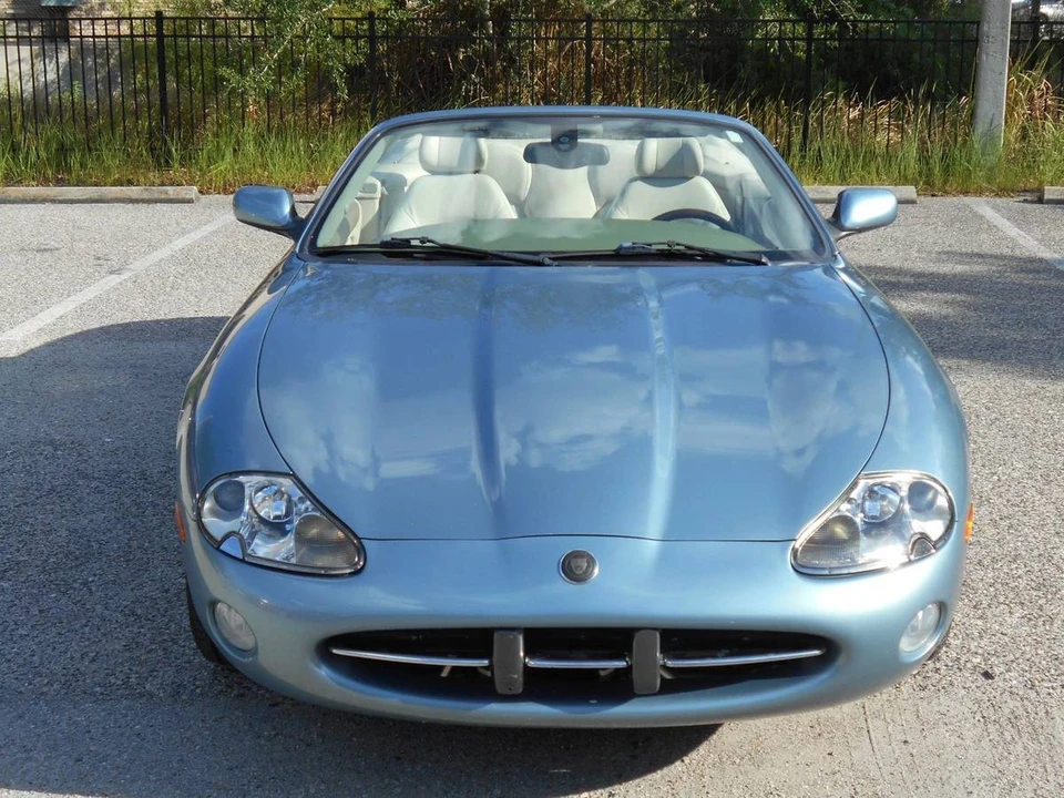 2003 Jaguar X100 XK8 - Image 3 of 7