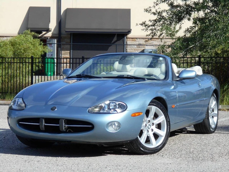 2003 Jaguar X100 XK8 - Image 5 of 7