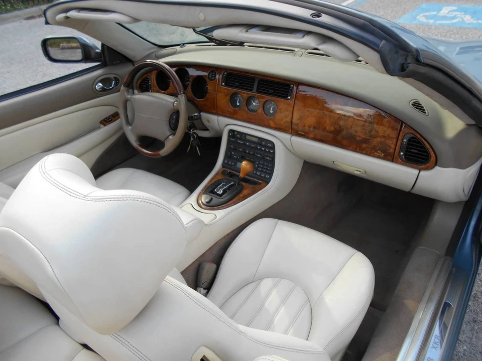 2003 Jaguar X100 XK8 - Image 7 of 7
