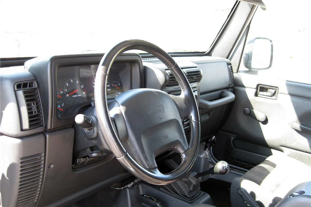 2003 Jeep TJ Wrangler - Image 4 of 5