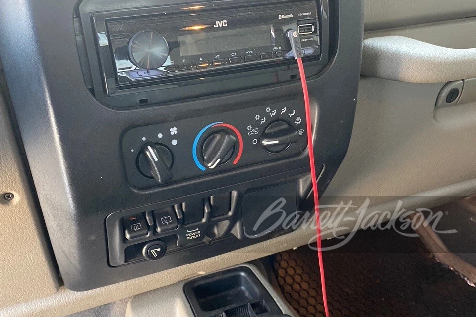 2003 Jeep TJ Wrangler - Image 7 of 13