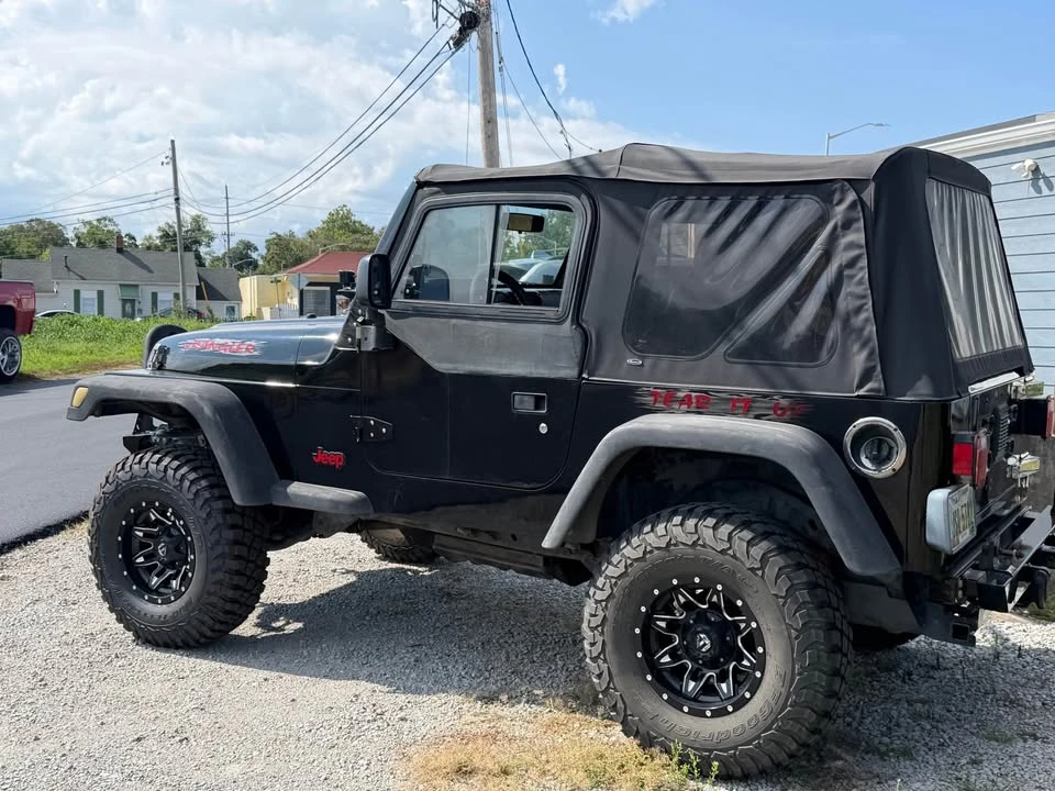 2003 Jeep TJ Wrangler - Image 14 of 17