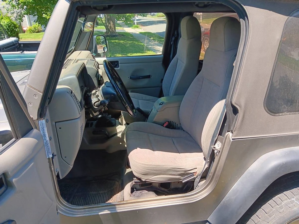 2003 Jeep TJ Wrangler - Image 2 of 10