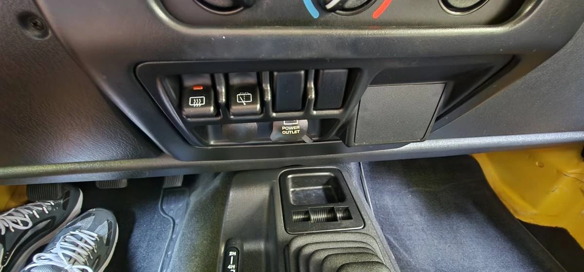 2003 Jeep TJ Wrangler - Image 12 of 23