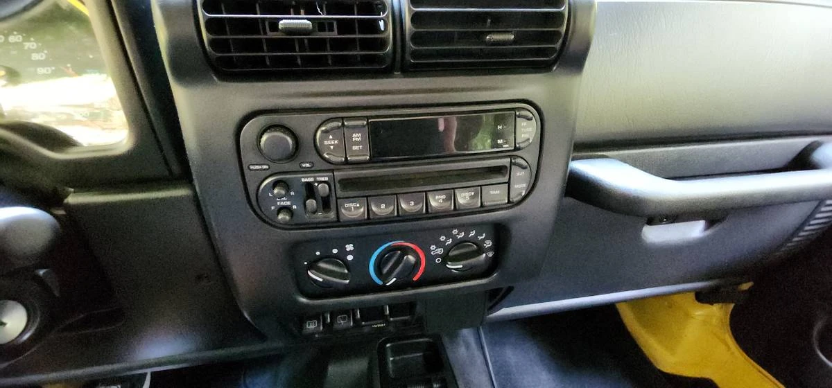 2003 Jeep TJ Wrangler - Image 13 of 23