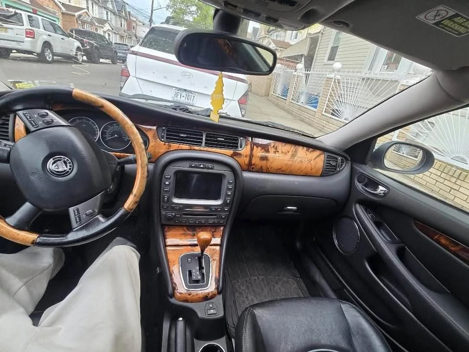 2003 Jaguar X-Type - Image 6 of 11