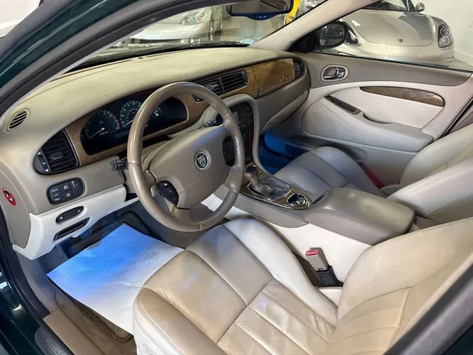 2003 Jaguar S-Type 2nd Gen - Image 10 of 17