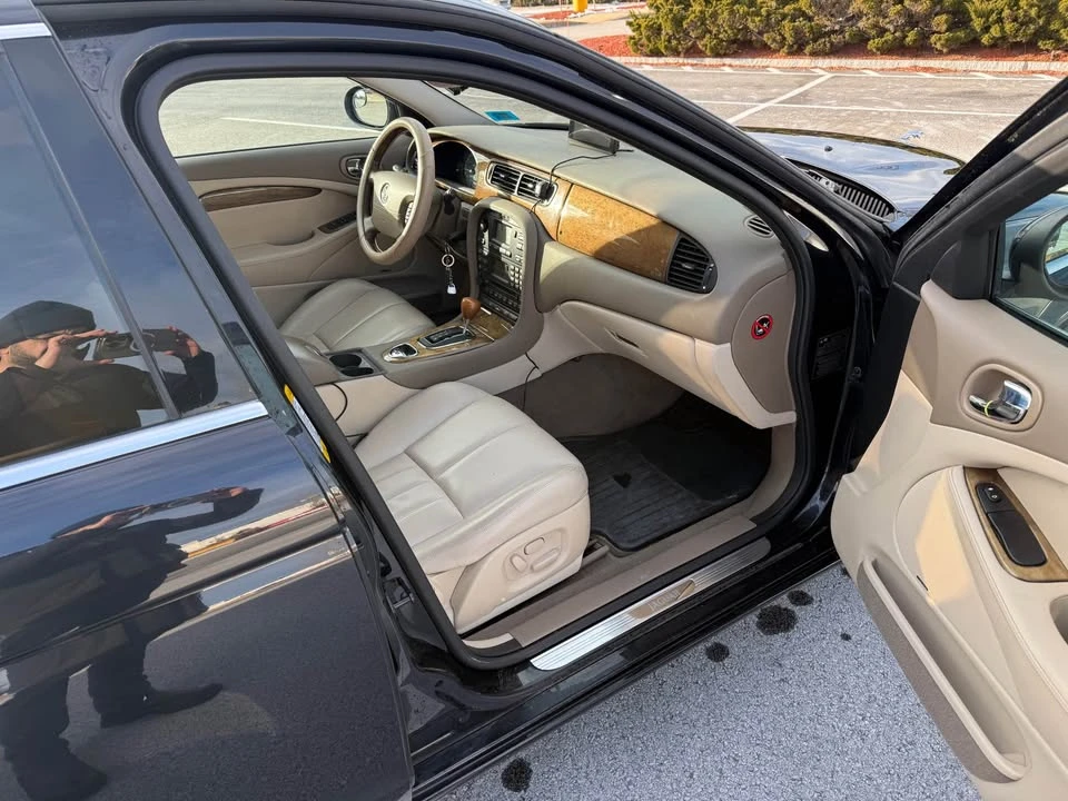 2003 Jaguar - Image 8 of 20
