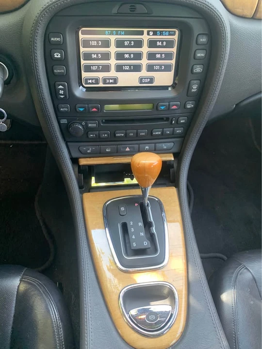 2003 Jaguar S-Type 2nd Gen - Image 8 of 11