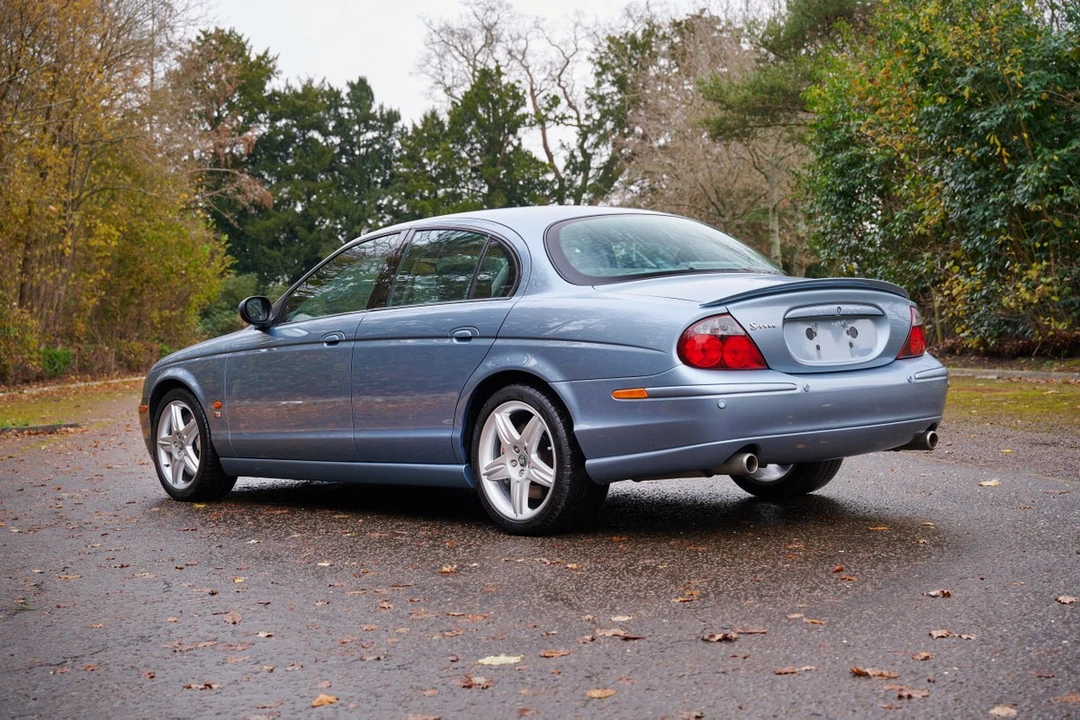 2004 Jaguar S-Type 2nd Gen - Image 16 of 30
