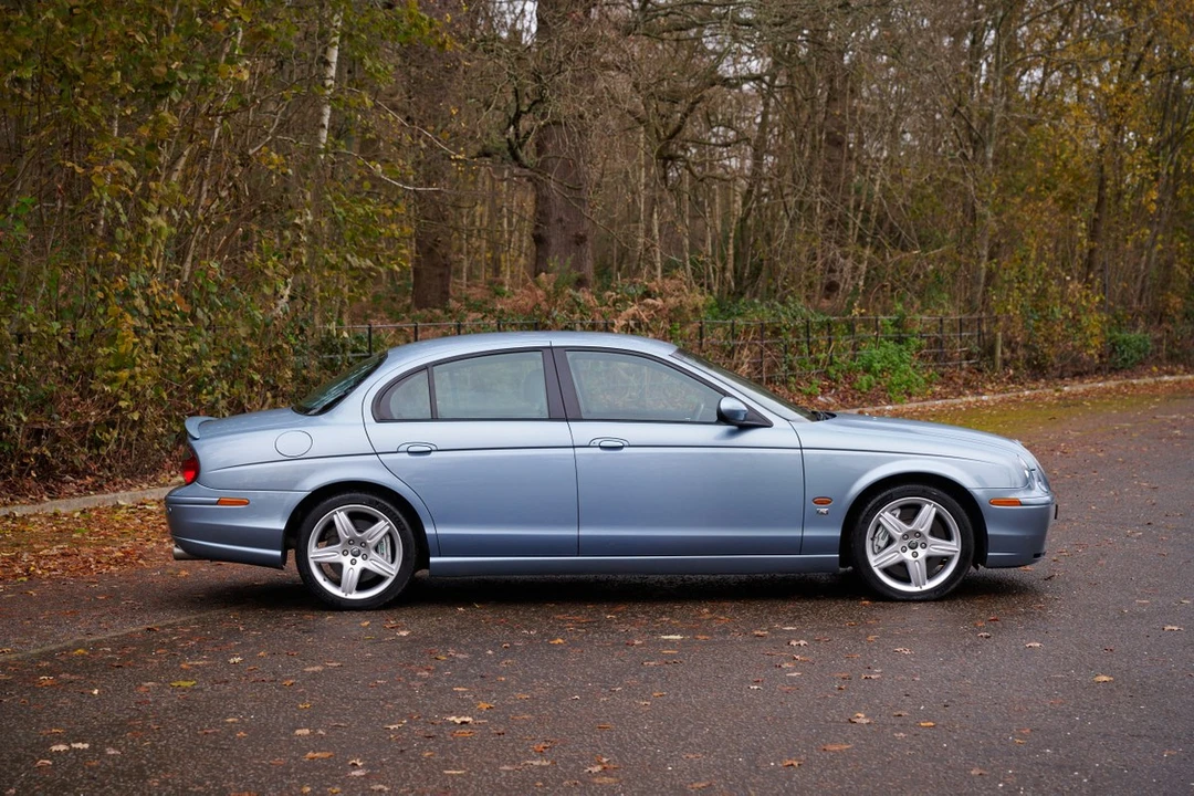 2004 Jaguar S-Type 2nd Gen - Image 10 of 30