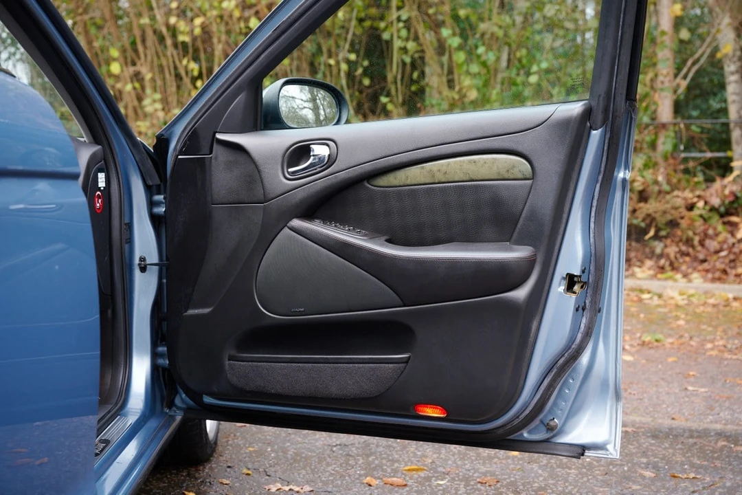 2004 Jaguar S-Type 2nd Gen - Image 21 of 30