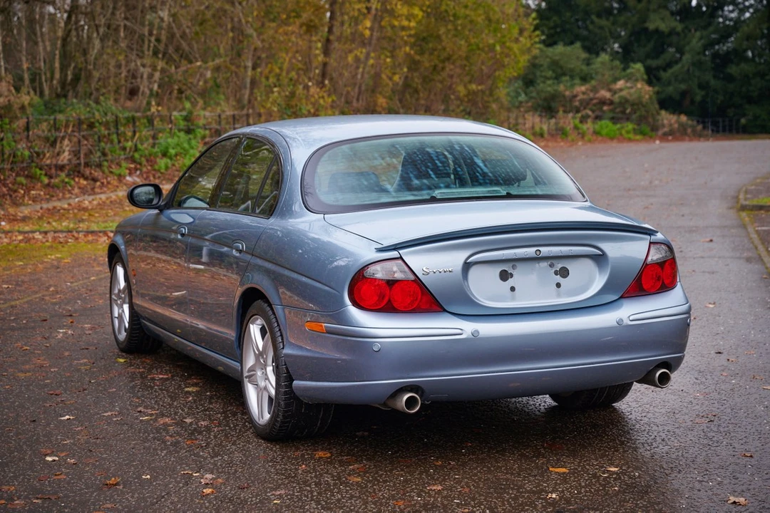 2004 Jaguar S-Type 2nd Gen - Image 15 of 30