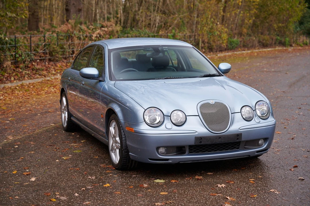 2004 Jaguar S-Type 2nd Gen - Image 3 of 30