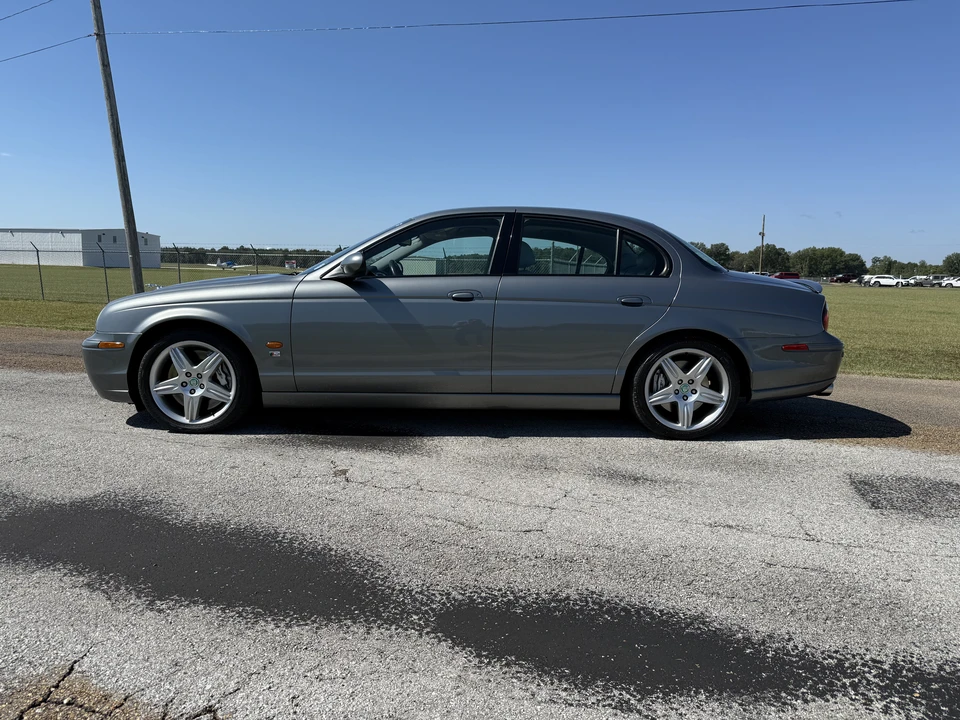 2003 Jaguar S-Type 2nd Gen - Image 2 of 31