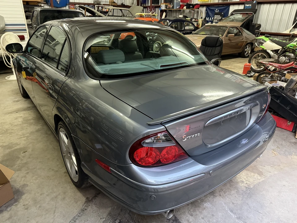 2003 Jaguar S-Type 2nd Gen - Image 17 of 31