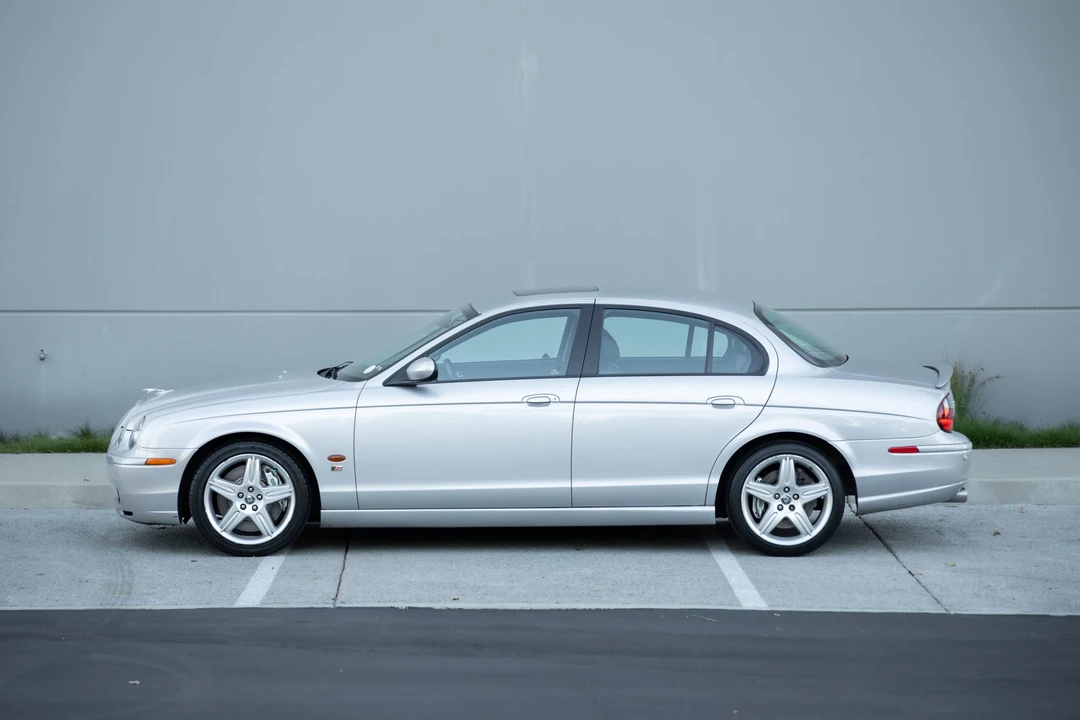2003 Jaguar S-Type 2nd Gen - Image 17 of 31