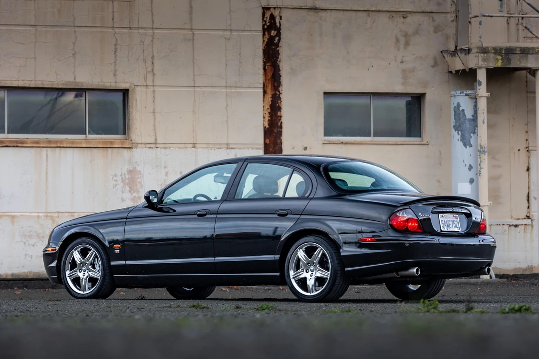 2003 Jaguar S-Type 2nd Gen - Image 17 of 31